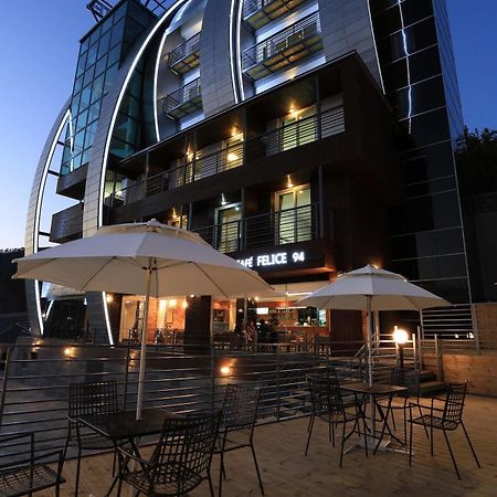 Radiance Tourist Hotel Geoje Eksteriør bilde